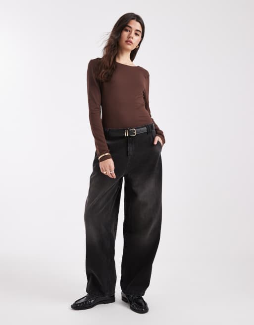 ASOS DESIGN - Body van glad polyamide met open achterkant en lange mouwen in chocoladebruin, 3 van 4