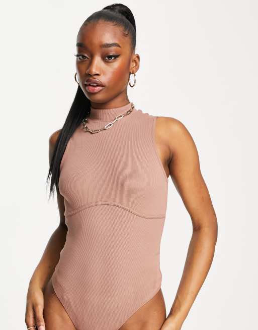 ASOS DESIGN – Body z zabudowanym dekoltem i ozdobnymi szwami na biuście, 3 z 4