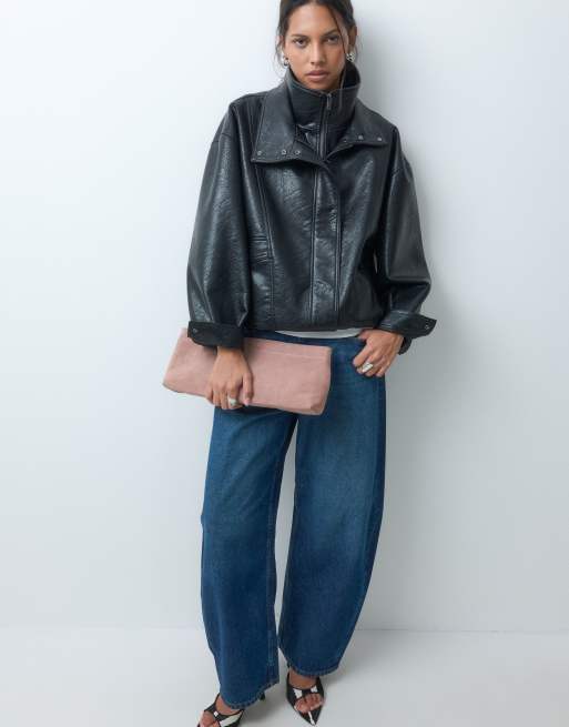 ASOS DESIGN - bolso de mano tipo pouch alargado de ante en rosa, 1 de 5