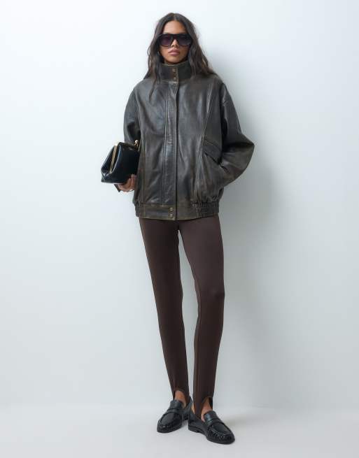 ASOS DESIGN bomber en cuir véritable à double épaisseur en marron délavé, 2 de 4