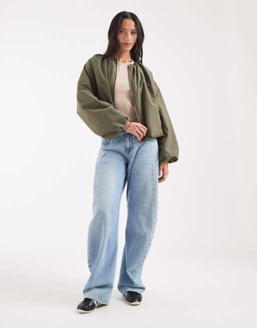 ASOS DESIGN - Bomber in nylon kaki con fondo a palloncino taglio corto