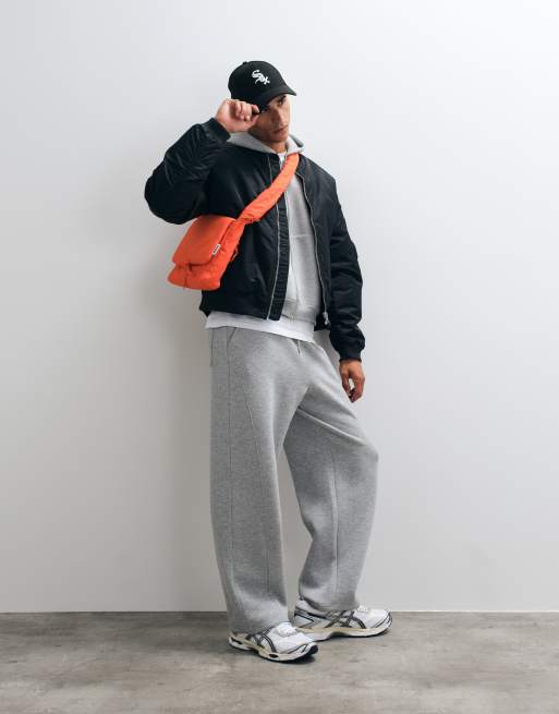 ASOS DESIGN bomber jacket in black, 3 of 5