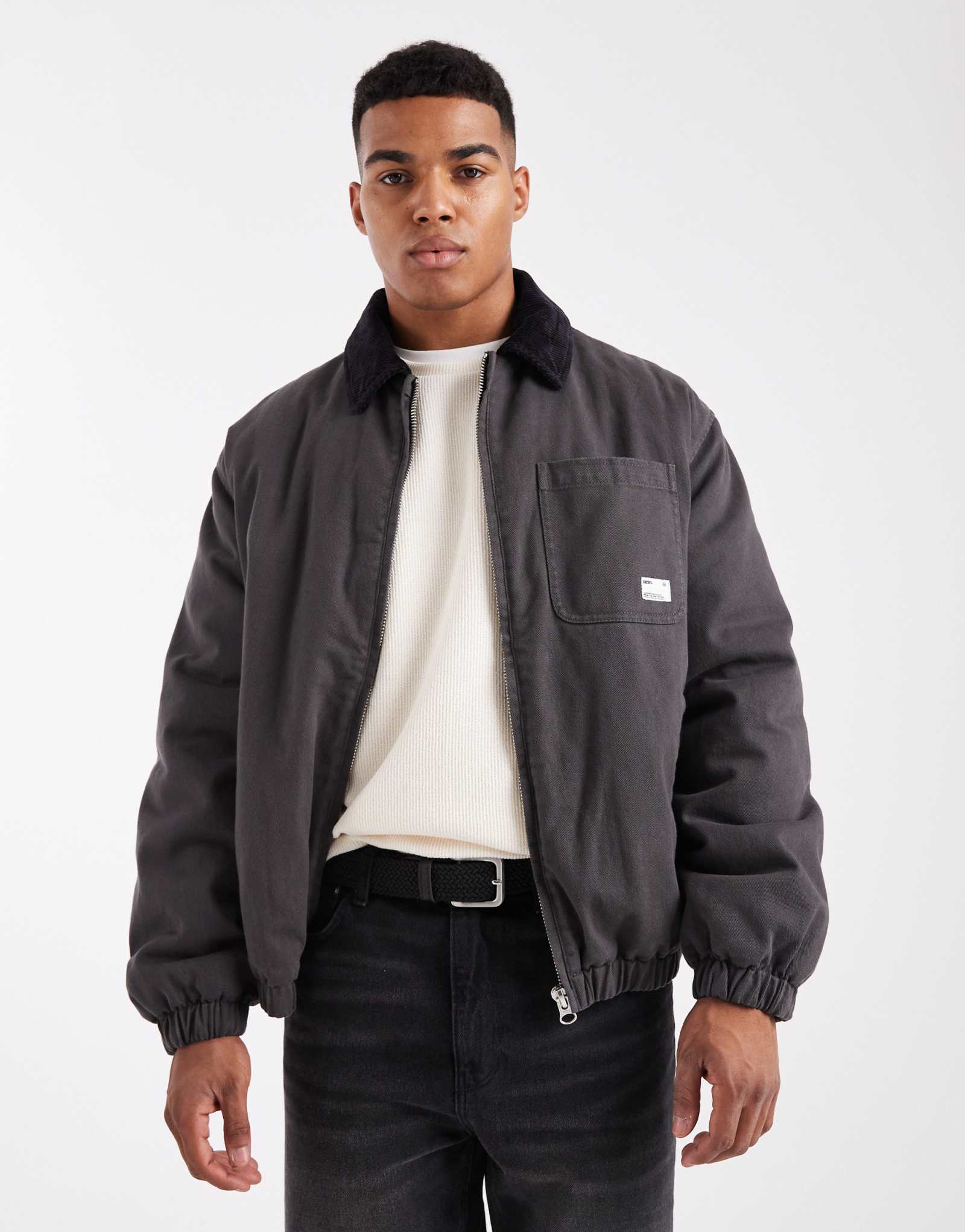 ДИЗАЙНЕРСКАЯ куртка-бомбер ASOS с вышивкой серого цвета