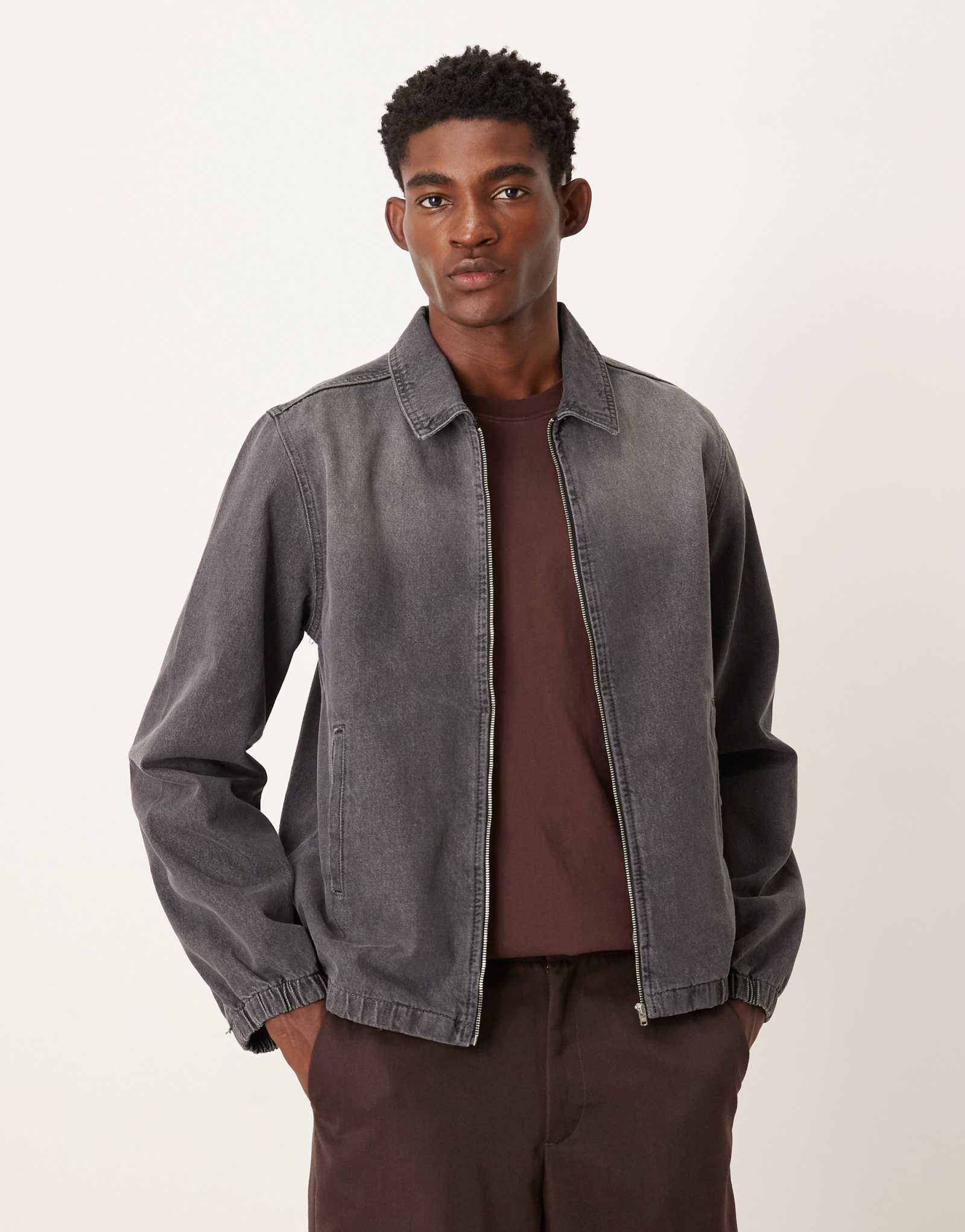 Джинсовая куртка-бомбер ASOS DESIGN в темно-сером цвете, постиранная