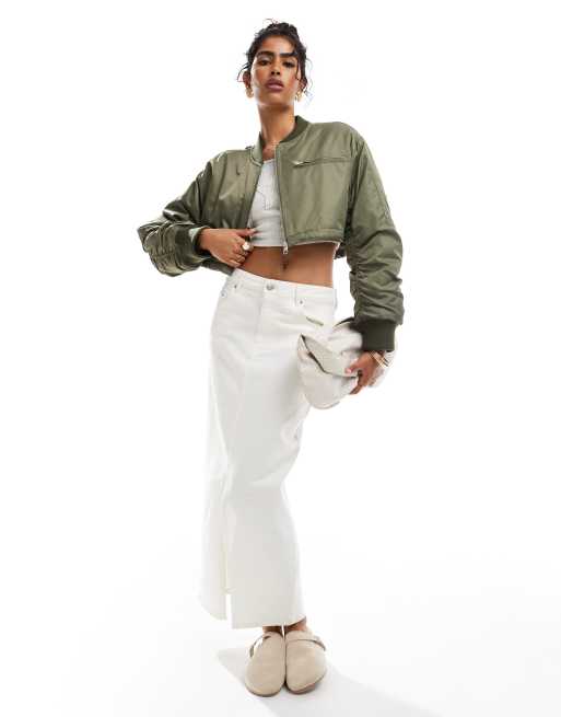 ASOS DESIGN - Bomber taglio super corto verde oliva