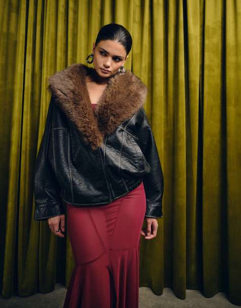 ASOS DESIGN – Bomberjacke aus schwarzer Lederoptik mit Schalkragen mit Kunstpelzbesatz - view 1