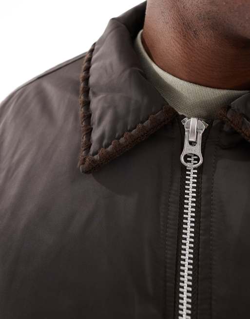 ASOS DESIGN – Bomberjacke in Braun mit bestickten Abschlüssen, 5 von 5