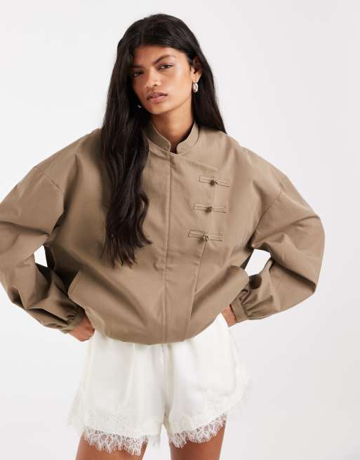 ASOS DESIGN bomerjacka med mandarin-detalj i khaki, 3 av 4