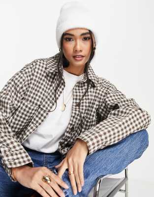 ASOS DESIGN - Bonnet duveteux côtelé - Blanc 