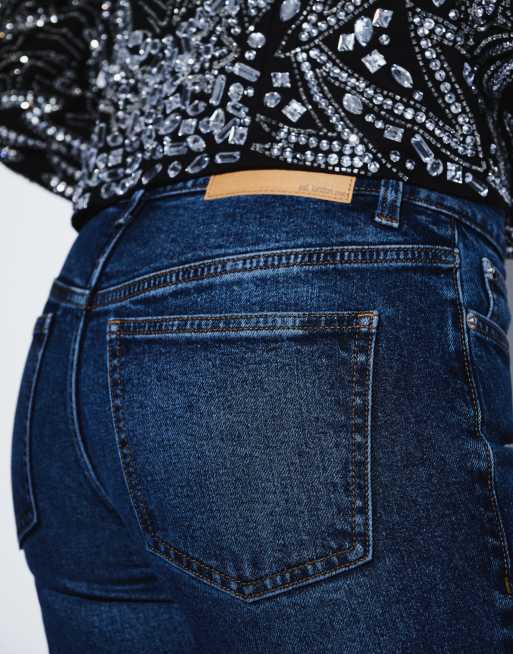 ASOS DESIGN bootcut flared jeans in donker middenblauw, 2 van 5