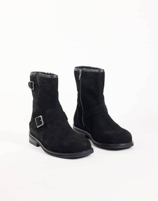 ASOS DESIGN boots med dragkedja och spännesremmar i svart polerad mocka, 2 av 4