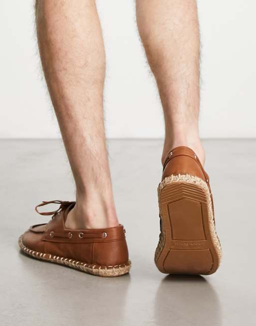 ASOS DESIGN – Bootsschuhe im Espadrille-Stil aus hellbraunem Kunstleder, 3 von 4