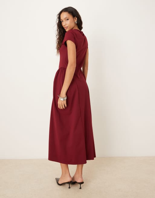 ASOS DESIGN - Bordeaux midikjole med buede sømdetaljer, vingeærmer og halsudskæring, 3 af 4