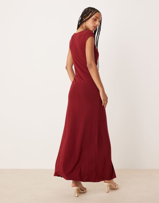 ASOS DESIGN - Bordeaux tea-midikjole med vingeærmer og detalje i taljen, 3 af 4