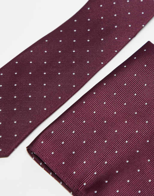 ASOS DESIGN - Bordeauxrødt sæt med lommeklud og slips med polkaprikker, 2 af 3