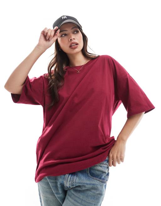 ASOS DESIGN – Bordowa koszulka oversize z napisem „Classic” i nadrukiem samochodu, 2 z 4