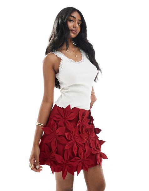 ASOS DESIGN – Bordowa spódnica mini zdobiona kwiatami 3D - view 1