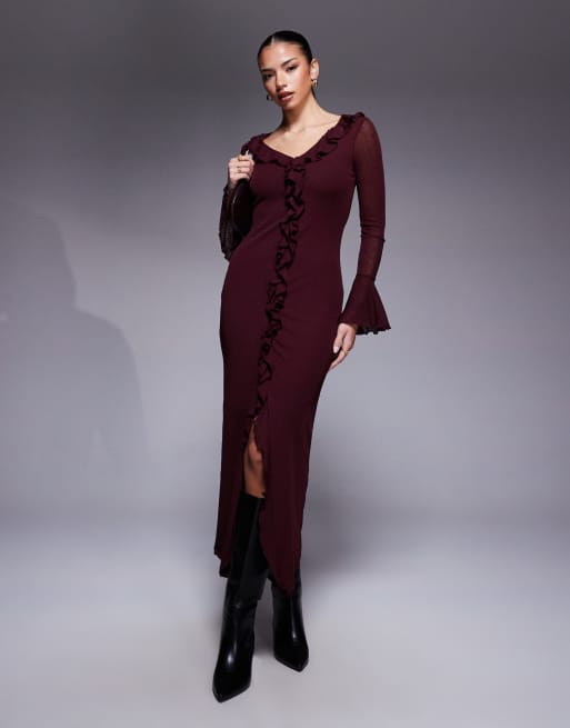 ASOS DESIGN – Bordowa sukienka maxi z długim rozkloszowanym rękawem i falbankami