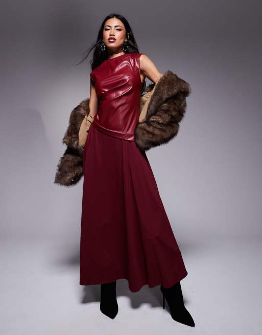 ASOS DESIGN – Bordowa sukienka maxi z górą z poliuretanu i zwiewną spódnicą