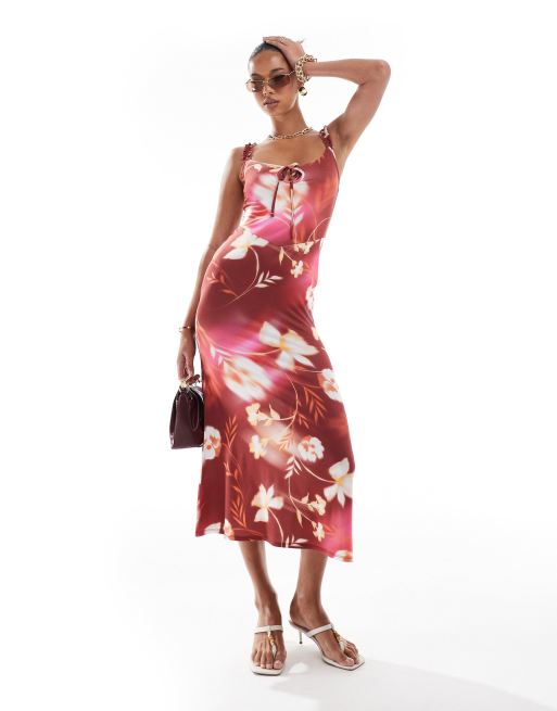 ASOS DESIGN – Bordowa sukienka midi z falbankami, wiązaniem z przodu i kwiatowym wzorem