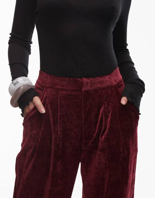 ASOS DESIGN – Bordowe fakturowane aksamitne spodnie z szerokimi nogawkami, 4 z 5