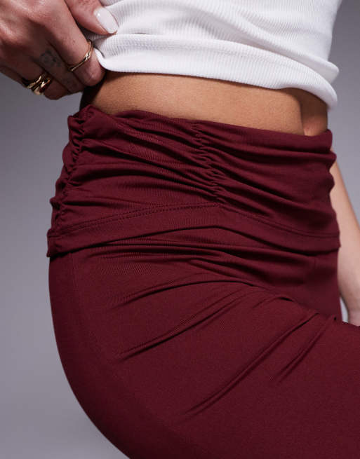 ASOS DESIGN – Bordowe spodnie dzwony z marszczoną talią, 4 z 5