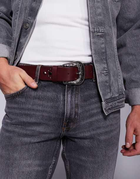 ASOS DESIGN – Bordowy pasek z imitacji skóry z czarnymi kryształowymi ćwiekami w kowbojskim stylu - view 1