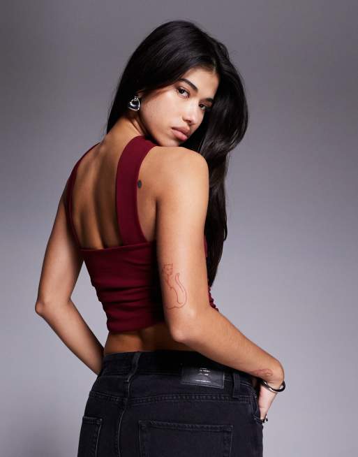 ASOS DESIGN – Bordowy top z dekoltem bandeau z szalikiem, 3 z 4