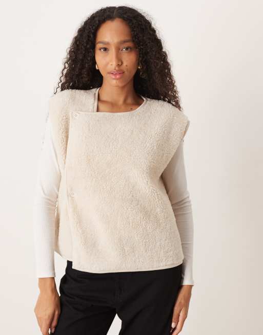 ASOS DESIGN borg button side gilet in cream