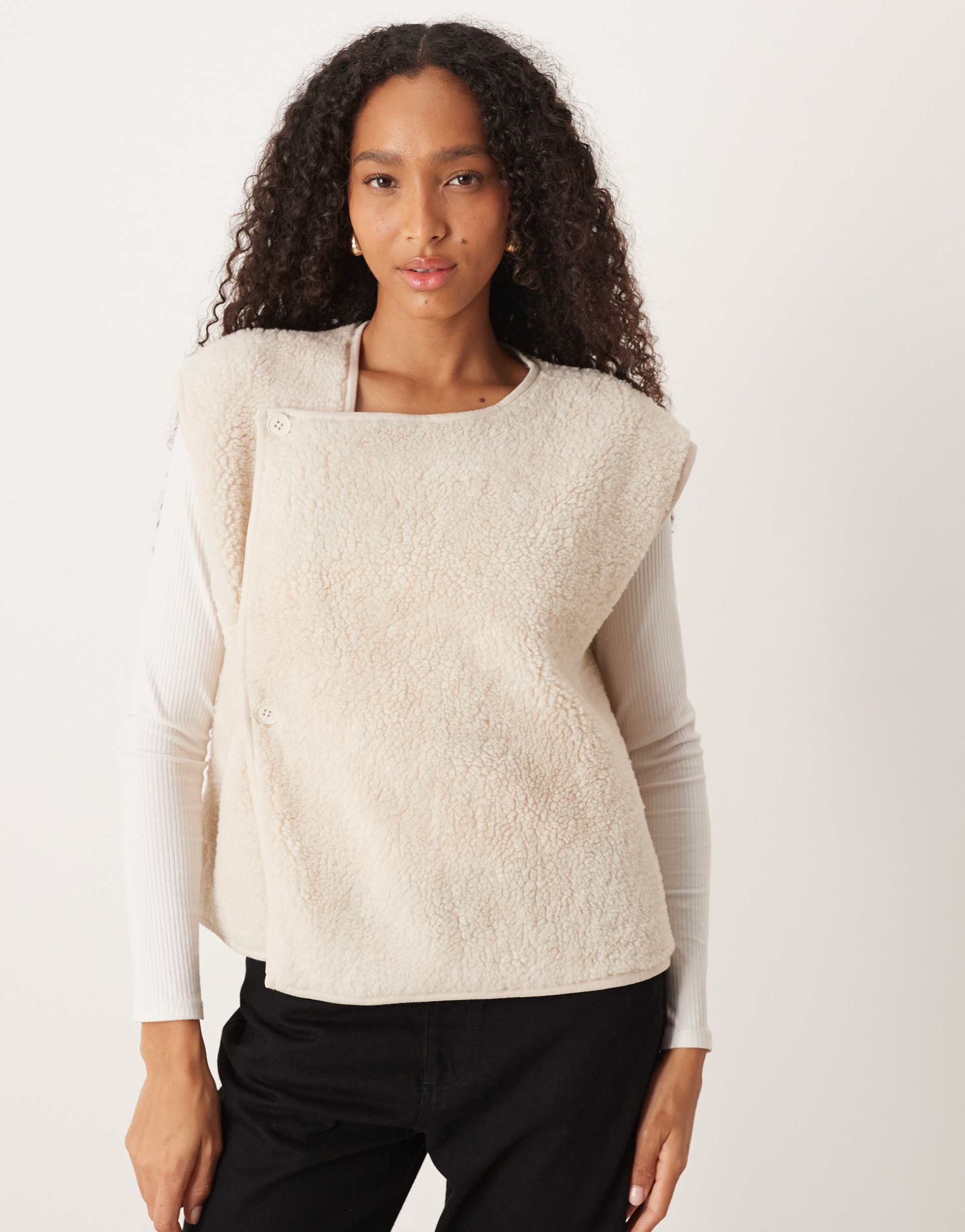 asos design borg fleece button side vest in cream