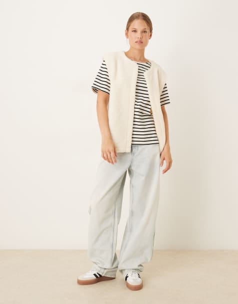 ASOS DESIGN borg fleece gilet in cream - view 2