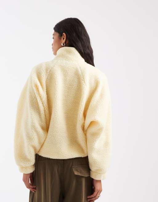 ASOS DESIGN borg med halv dragkedja och kontrasterande kantband i smörgul, 4 av 4