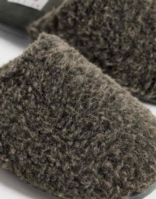 ASOS DESIGN borg mule slippers in mocha, 3 of 4