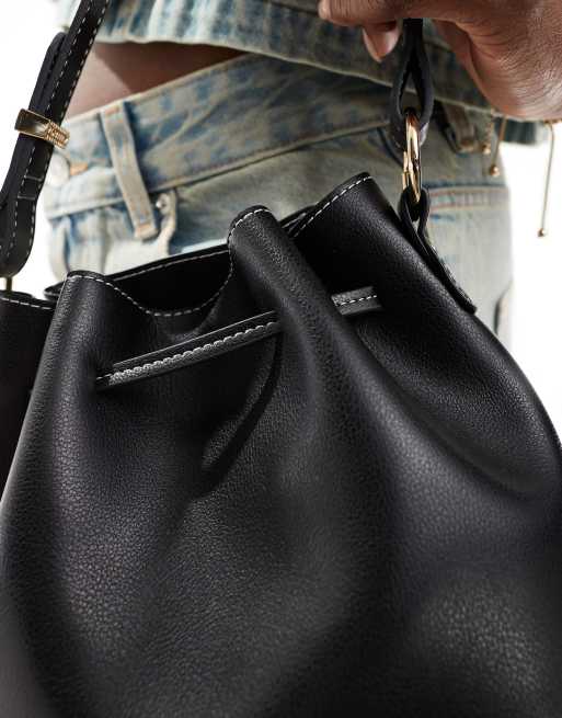 ASOS DESIGN - Borsa a secchiello doppiata nera con cuciture a contrasto e tracolla rimovibile, 3 di 4