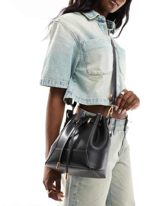 ASOS DESIGN - Borsa a secchiello doppiata nera con cuciture a contrasto e tracolla rimovibile, 4 di 4