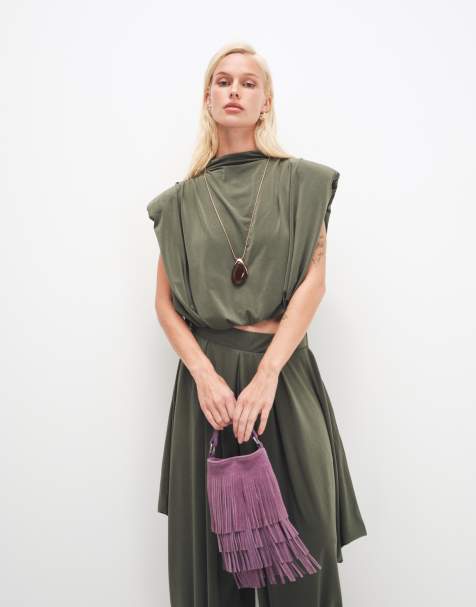 ASOS DESIGN - Borsa a secchiello lilla in camoscio con nappe e tracolla rimovibile - view 1