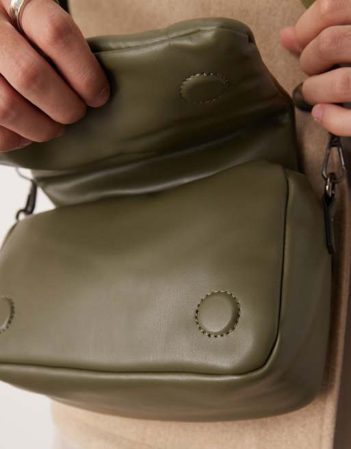 ASOS DESIGN - Borsa a tracolla imbottita in pelle sintetica color kaki, 3 di 4