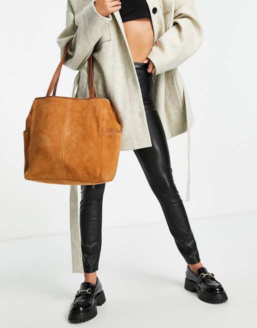 ASOS DESIGN - Borsa shopper in camoscio con finiture in pelle, color cuoio, 3 di 4