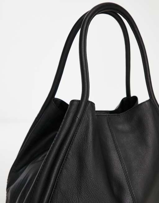 ASOS DESIGN - Borsa shopping in pelle nera con profili tubolari