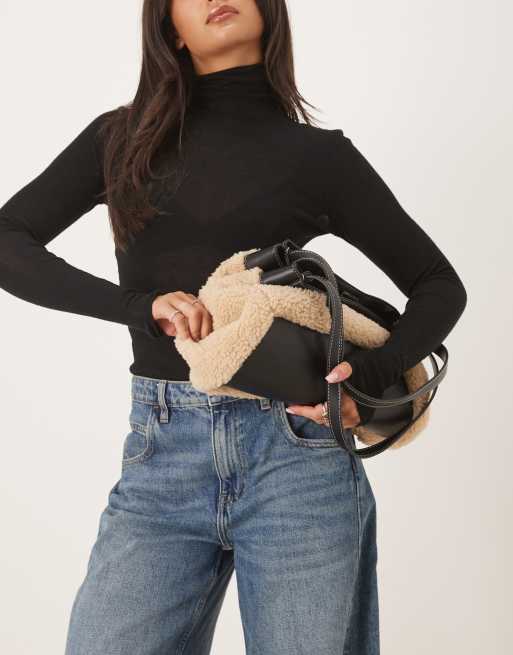 ASOS DESIGN - Borsa shopping in pile borg color avena con pannelli a contrasto, 3 di 4