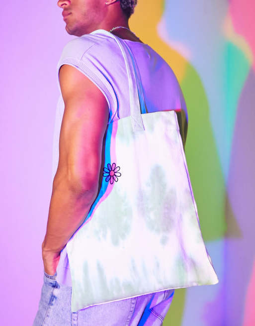 ASOS DESIGN - Borsa shopping morbida in cotone verde tie-dye con ricamo a fiori, 3 di 4