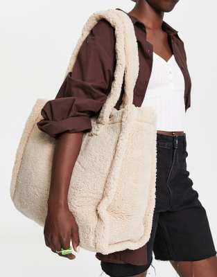 ASOS DESIGN - Borsa shopping oversize in pile borg color crema - CREAM