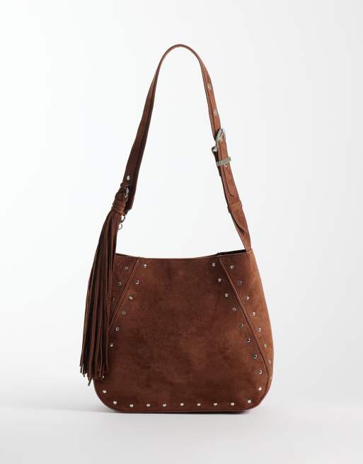 ASOS DESIGN borsa tote con borchie e dettaglio charm con nappina in chocolate, 1 di 4