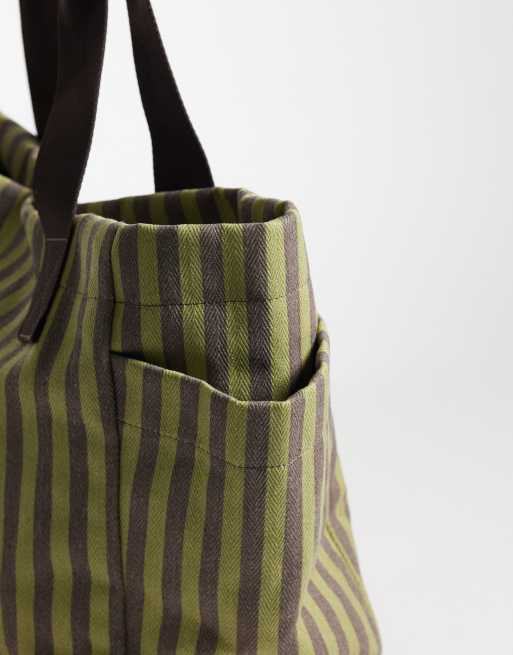 ASOS DESIGN borsa tote in canvas a righe con tasche multiple verde e marrone cioccolato, 3 di 4