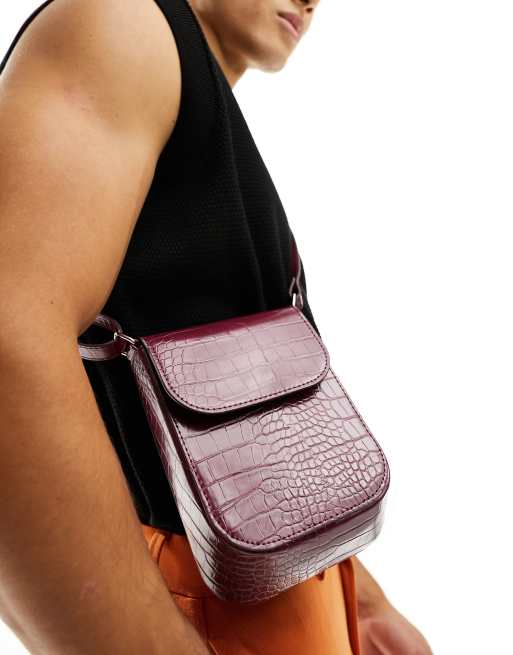 ASOS DESIGN - Borsello a tracolla in pelle sintetica rosso scuro effetto coccodrillo
