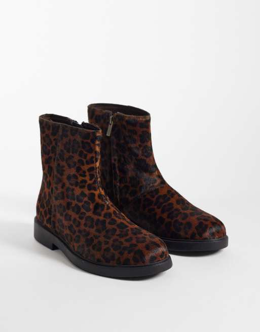 ASOS DESIGN - Botas con cremallera y pelo de poni de leopardo, 3 de 4