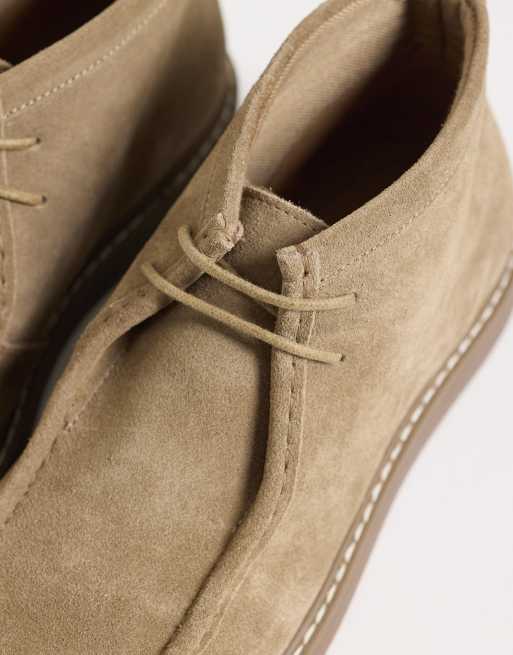 ASOS DESIGN bottes à lacets à empeigne tablier avec semelle gomme en daim couleur pierre, 3 de 4