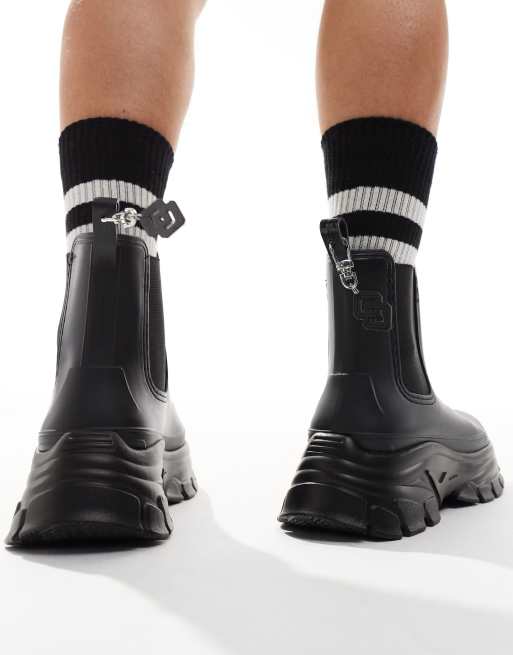 ASOS DESIGN - Bottes en caoutchouc chunky avec détail chaîne à l'arrière, 3 de 4