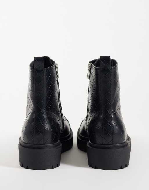 ASOS DESIGN bottines à lacets avec bout renforcé et semelle crantée en noir embossé, 3 de 5