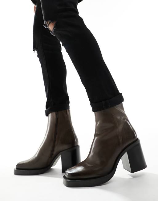ASOS DESIGN - Bottines chelsea en cuir à talon et bout angulaire - Marron, 2 de 4